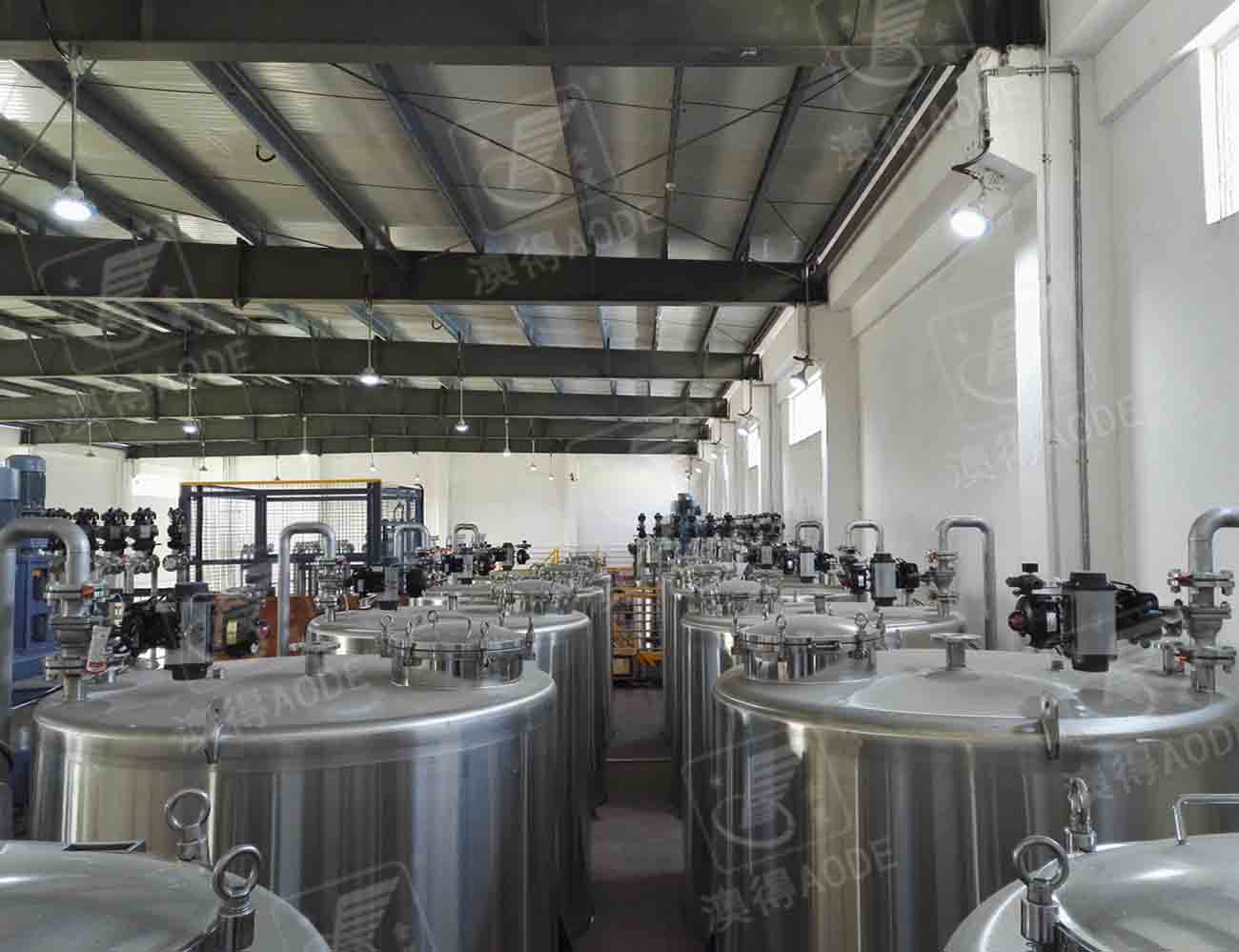 不鏽鋼(gang)立式儲罐(guàn)