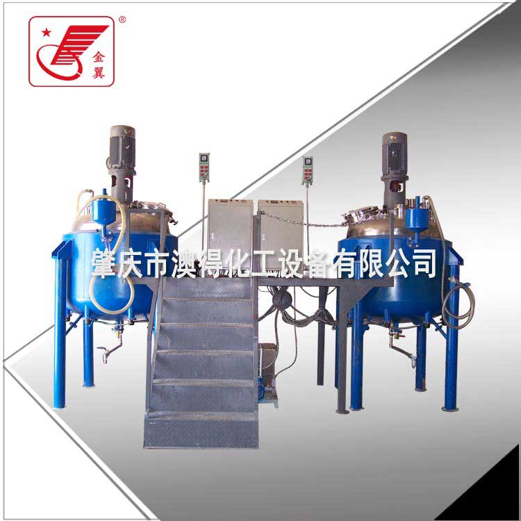 500L不鏽鋼(gang)電加熱(rè)反應釜(fu)