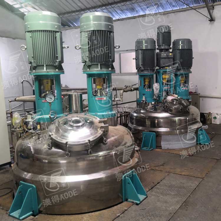 2000L膠漿(jiāng)增稠罐(guan)