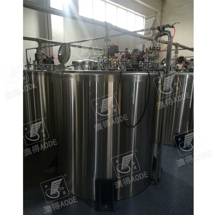 不鏽(xiù)鋼儲罐(guàn)