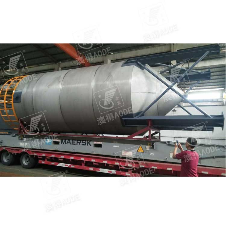 立(li)式大型儲罐