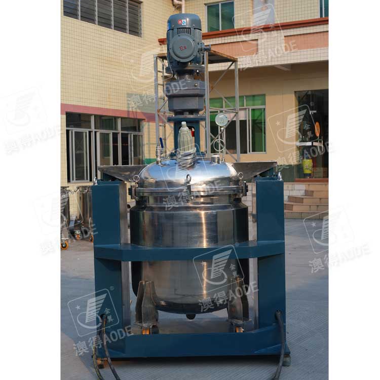 龍(lóng)門式液壓升降(jiàng)脫泡機